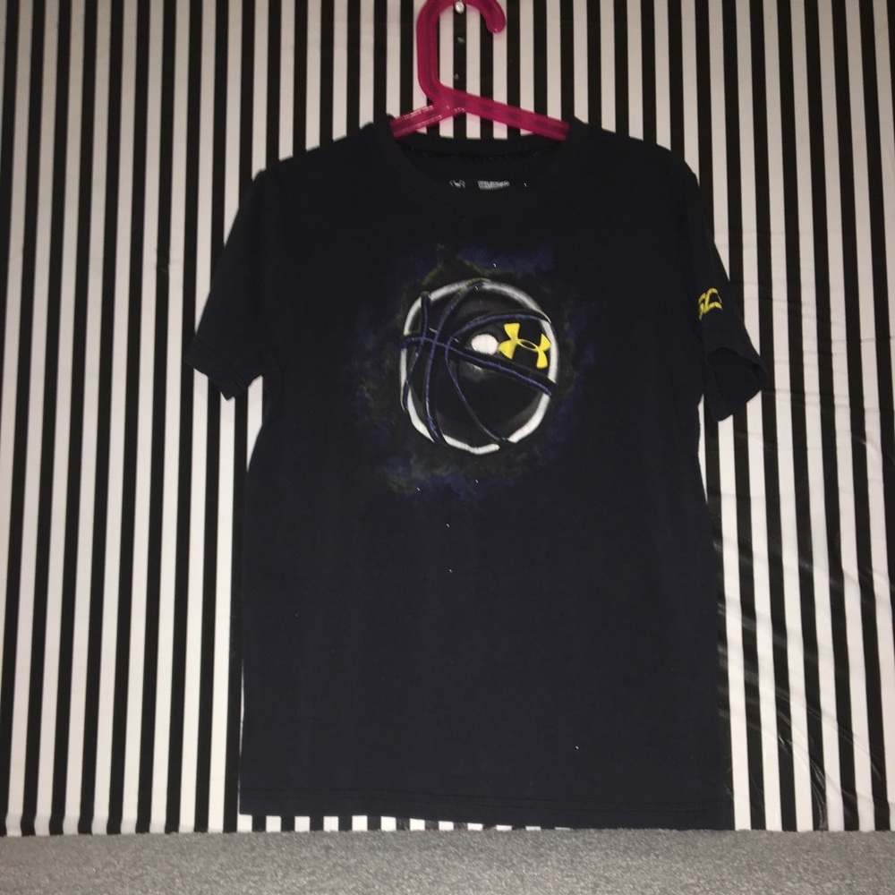 Kids under armor/ Stephen Curry basketball shirt